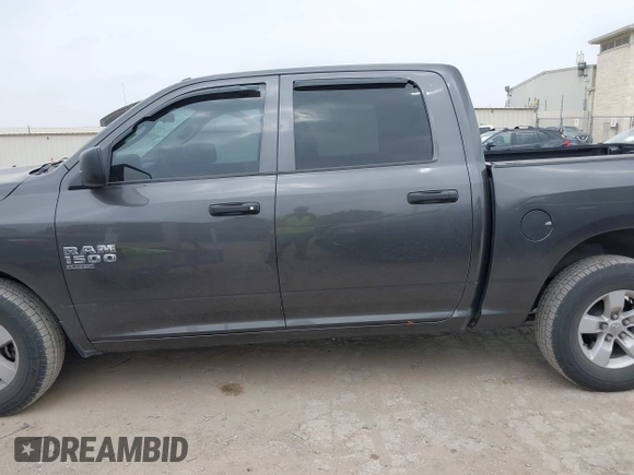 2022 Ram 1500 Tradesman z VIN 3C6RR6KG2NG205761, wystawiony jako IAAI lot #41921231 z przebiegiem 40 347 mil mil oraz . Historia ofert i sprzedaży dostępna na DreamBid. Obrazek 14.