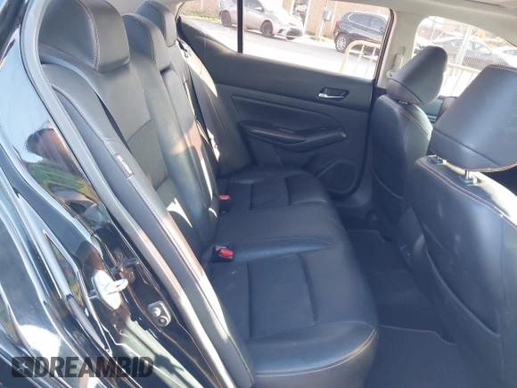2019 Nissan Altima 2.5 SR with VIN 1N4BL4CV3KC130764, listed as a IAAI auction lot 41952695 with 86,644 mi miles. Bid and sale history available at carsss.com. Image 8.