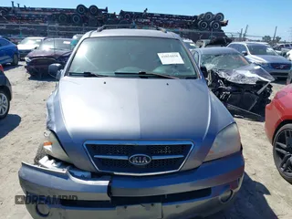 2006 Kia Sorento LX with VIN KNDJD733965596468, listed as a IAAI auction lot 41854438 with 205,028 mi miles and . Bid and sale history available at DreamBid. Image 11.