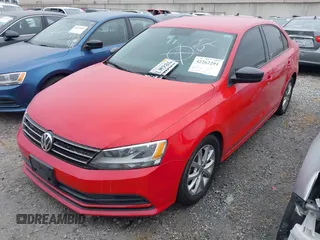 2015 Volkswagen Jetta SE с VIN 3VWD07AJ4FM407209, выставлен на аукционе IAAI как лот 42262291 с пробегом 125 207 миль миль и . История ставок и продаж доступна на DreamBid. Изображение 2.