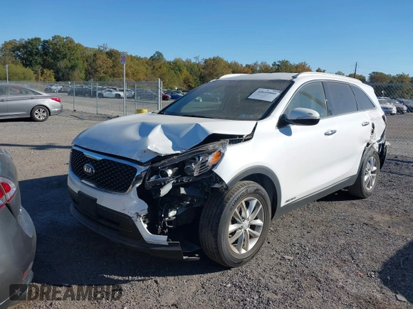 2016 Kia Sorento LX with VIN 5XYPGDA50GG136693, listed as a IAAI auction lot 40649800 with 67,281 mi miles. Bid and sale history available at carsss.com. Image 6.