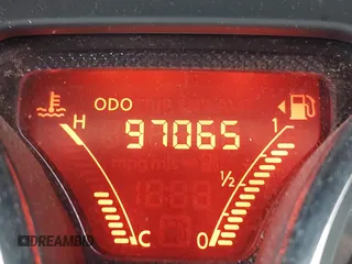 2017 Nissan Note SV z VIN 3N1CE2CP9HL365555, wystawiony jako IAAI lot #42468246 z przebiegiem 97 065 mil mil oraz . Historia ofert i sprzedaży dostępna na DreamBid. Obrazek 15.