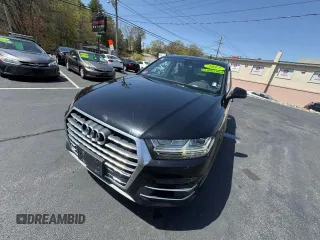 2017 Audi Q7 Premium Plus z VIN WA1LAAF75HD025575, wystawiony jako Copart lot #55443465 z przebiegiem 162 389 mil mil oraz Czysty tytuł • Clean title. Historia ofert i sprzedaży dostępna na DreamBid. Obrazek 1.