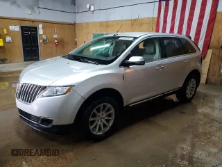 2013 Lincoln MKX z VIN 2LMDJ8JK9DBL48901, wystawiony jako Copart lot #56282565 z przebiegiem 35 907 mil mil oraz Czysty tytuł • Clean title. Historia ofert i sprzedaży dostępna na DreamBid. Obrazek 1.