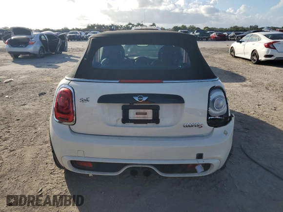 2018 MINI Convertible Cooper S with VIN WMWWG9C54J3E38540, listed as a Copart auction lot 85051124 with 33,589 mi miles and Salvage Title. Bid and sale history available at carsss.com. Image 6.