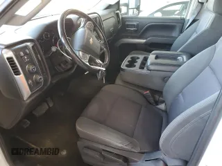 2018 Chevrolet Silverado 3500HD LT with VIN 1GC4KZEY4JF150321, listed as a Copart auction lot 53146425 with 149,985 mi miles and Clean Title. Bid and sale history available at DreamBid. Image 7.