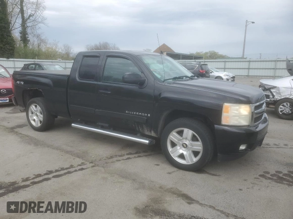 2008 Chevrolet Silverado 1500 LTZ with VIN 2GCEK19J981240990, listed as a Copart auction lot 53208325 with 194,451 mi miles and Salvage Title. Bid and sale history available at DreamBid. Image 4.