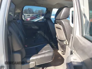 2008 GMC Sierra 1500 SLE1 z VIN 3GTEC13J48G183191, wystawiony jako IAAI lot #41400811 z przebiegiem 249 798 mil mil oraz . Historia ofert i sprzedaży dostępna na DreamBid. Obrazek 8.
