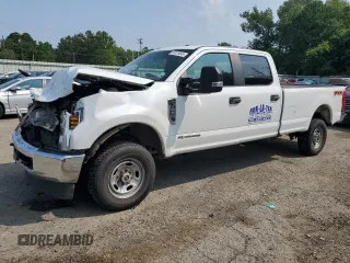 2018 Ford F-250 XL z VIN 1FT7W2BT6JEB08711, wystawiony jako Copart lot #59120845 z przebiegiem 192 779 mil mil oraz Szkoda całkowita • Salvage title. Historia ofert i sprzedaży dostępna na DreamBid. Obrazek 1.