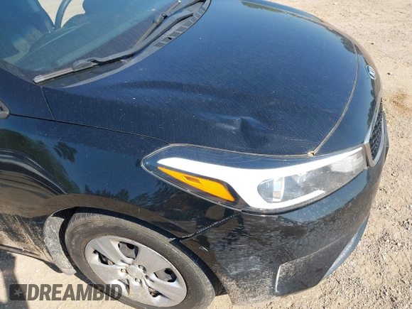 2017 Kia Forte LX with VIN 3KPFK4A76HE118046, listed as a IAAI auction lot 42004956 with 146,822 mi miles. Bid and sale history available at carsss.com. Image 6.