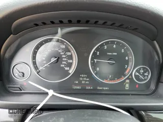 2012 BMW 5 Series 535i xDrive z VIN WBAFU7C50CDU64592, wystawiony jako Copart lot #54578135 z przebiegiem 125 983 mil mil oraz Szkoda całkowita • Salvage title. Historia ofert i sprzedaży dostępna na DreamBid. Obrazek 9.