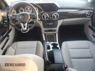 2015 Mercedes-Benz GLK 250 with VIN WDCGG0EB1FG365477, listed as a Copart auction lot 71748494 with 135,522 mi miles and Salvage Title. Bid and sale history available at DreamBid. Image 8.