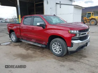 2021 Chevrolet Silverado 1500 LT with VIN 3GCUYDED8MG222154, listed as a IAAI auction lot 41923543 with 39,500 mi miles. Bid and sale history available at carsss.com. Image 1.