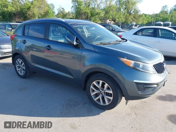 2015 Kia Sportage LX with VIN KNDPBCAC2F7764189, listed as a IAAI auction lot 42144059 with 181,247 mi miles and . Bid and sale history available at carsss.com. Image 1.