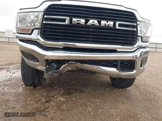 2019 Ram 2500 Big Horn with VIN 3C6UR5DJ8KG544954, listed as a IAAI auction lot 41588673 with 50,410 mi miles. Bid and sale history available at carsss.com. Image 6.