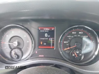 2014 Dodge Charger SXT with VIN 2C3CDXHG4EH337807, listed as a IAAI auction lot 42027319 with 151,988 mi miles. Bid and sale history available at carsss.com. Image 7.
