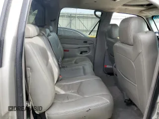 2005 Chevrolet Avalanche LS with VIN 3GNEC12Z35G156137, listed as a Copart auction lot 46142765 with 179,063 mi miles and Non Repairable. Bid and sale history available at carsss.com. Image 11.