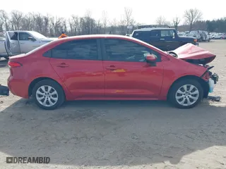 2020 Toyota Corolla LE with VIN JTDEPRAE0LJ021431, listed as a IAAI auction lot 41665603 with 32,351 mi miles. Bid and sale history available at carsss.com. Image 13.