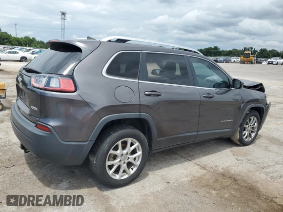 2019 Jeep Cherokee Latitude Plus z VIN 1C4PJLLB5KD226718, wystawiony jako Copart lot #62527585 z przebiegiem 99 990 mil mil oraz Szkoda całkowita • Salvage title. Historia ofert i sprzedaży dostępna na DreamBid. Obrazek 3.