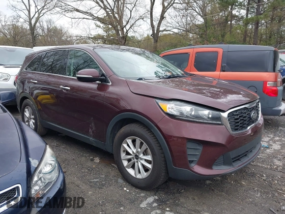2020 Kia Sorento LX V6 with VIN 5XYPG4A53LG632551, listed as a IAAI auction lot 41878365 with 149,708 mi miles. Bid and sale history available at carsss.com. Image 13.