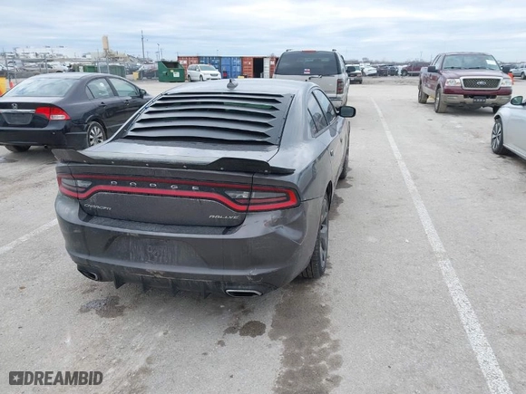 2015 Dodge Charger SXT with VIN 2C3CDXHG2FH825350, listed as a IAAI auction lot 41518230 with 147,232 mi miles. Bid and sale history available at carsss.com. Image 4.