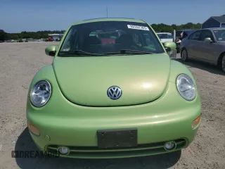 2003 Volkswagen Beetle GLS z VIN 3VWCD21C13M419124, wystawiony jako Copart lot #60352365 z przebiegiem 56 874 mil mil oraz Czysty tytuł • Clean title. Historia ofert i sprzedaży dostępna na DreamBid. Obrazek 5.