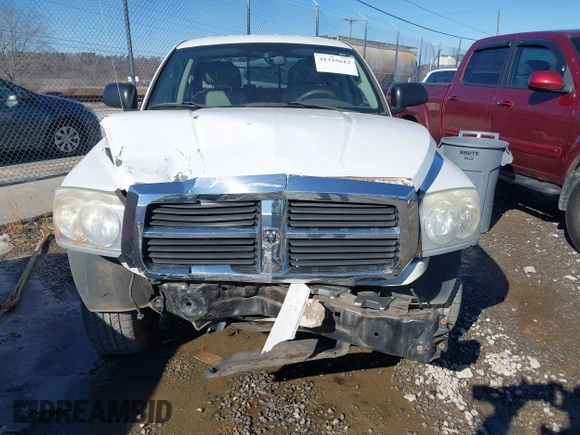 2005 Dodge Dakota Laramie with VIN 1D7HW58N35S189677, listed as a IAAI auction lot 41335613 with 159,501 mi miles and . Bid and sale history available at DreamBid. Image 12.