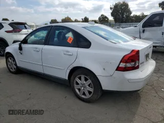 2007 Volvo S40 2.4L with VIN YV1MS382472316321, listed as a Copart auction lot 43195895 with 242,297 mi miles and Salvage Title. Bid and sale history available at carsss.com. Image 2.