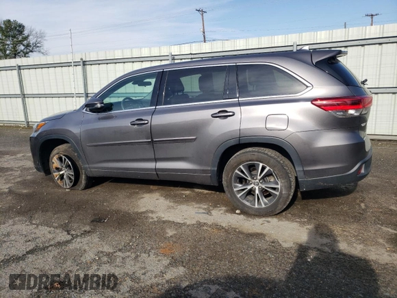 2017 Toyota Highlander LE z VIN 5TDZZRFH1HS217693, wystawiony jako Copart lot #50198455 z przebiegiem 67 912 mil mil oraz Szkoda całkowita • Salvage title. Historia ofert i sprzedaży dostępna na DreamBid. Obrazek 2.