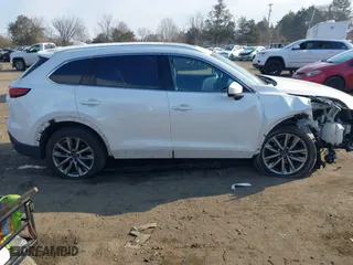 2018 Mazda CX-9 Grand Touring with VIN JM3TCBDYXJ0208654, listed as a IAAI auction lot 41410805 with 117,761 mi miles. Bid and sale history available at carsss.com. Image 13.
