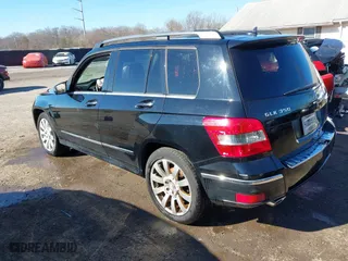 2012 Mercedes-Benz GLK-Class GLK 350 with VIN WDCGG8HB0CF904716, listed as a IAAI auction lot 41559135 with 111,040 mi miles. Bid and sale history available at carsss.com. Image 3.