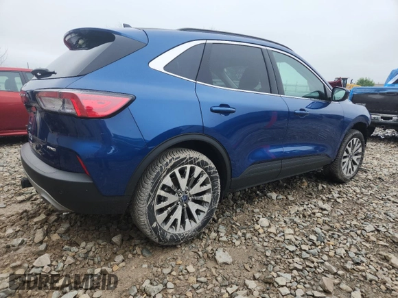 2022 Ford Escape Titanium with VIN 1FMCU9J97NUB05438, listed as a Copart auction lot 62132125 with 35,385 mi miles and Salvage title. Bid and sale history available at DreamBid. Image 3.