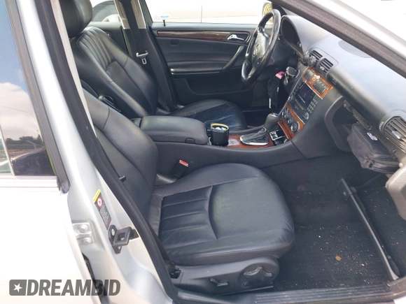2006 Mercedes-Benz C 280 Luxury with VIN WDBRF92H16F763551, listed as a IAAI auction lot 42380364 with 253,957 mi miles and . Bid and sale history available at DreamBid. Image 5.