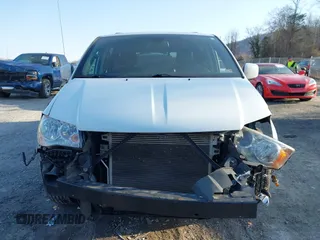 2019 Dodge Grand Caravan SXT with VIN 2C4RDGCG2KR775177, listed as a IAAI auction lot 41363146 with 129,739 mi miles and . Bid and sale history available at DreamBid. Image 13.