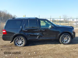 2013 Ford Expedition Limited с VIN 1FMJU2A52DEF64185, выставлен на аукционе IAAI как лот 42020671 с пробегом 166 453 миль миль и . История ставок и продаж доступна на DreamBid. Изображение 13.