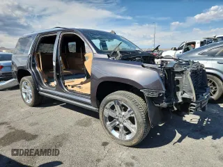 2017 Cadillac Escalade Platinum z VIN 1GYS4DKJ5HR249101, wystawiony jako Copart lot #60306915 z przebiegiem Nie podano mil oraz Czysty tytuł • Clean title. Historia ofert i sprzedaży dostępna na DreamBid. Obrazek 4.