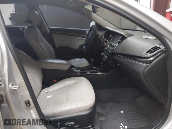 2016 Kia Cadenza Premium with VIN KNALN4D72G5214513, listed as a IAAI auction lot 41879699 with 117,724 mi miles. Bid and sale history available at carsss.com. Image 5.