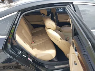 2016 Hyundai Genesis 3.8L with VIN KMHGN4JE6GU106694, listed as a IAAI auction lot 41865148 with 161,659 mi miles. Bid and sale history available at carsss.com. Image 8.