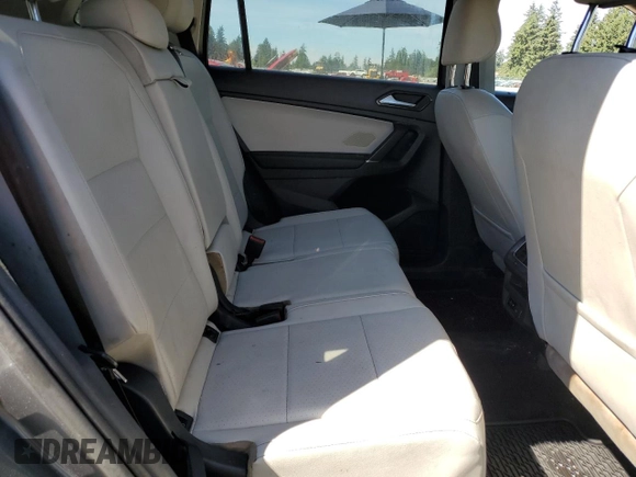 2018 Volkswagen Tiguan SEL с VIN 3VV2B7AX3JM221941, выставлен на аукционе Copart как лот 64656555 с пробегом Не указан миль и Списание • Salvage title. История ставок и продаж доступна на DreamBid. Изображение 10.