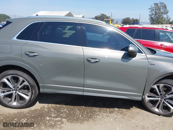 2020 Audi Q3 S line Premium Plus with VIN WA1EECF39L1060779, listed as a IAAI auction lot 41985997 with 46,422 mi miles. Bid and sale history available at carsss.com. Image 13.