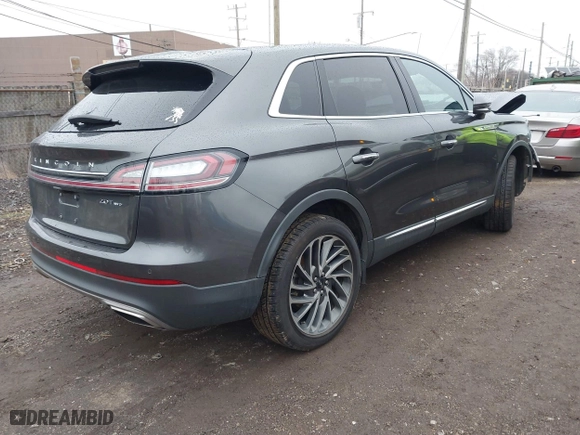 2019 Lincoln Nautilus Reserve with VIN 2LMPJ8L93KBL42922, listed as a IAAI auction lot 41202130 with 45,883 mi miles. Bid and sale history available at carsss.com. Image 4.