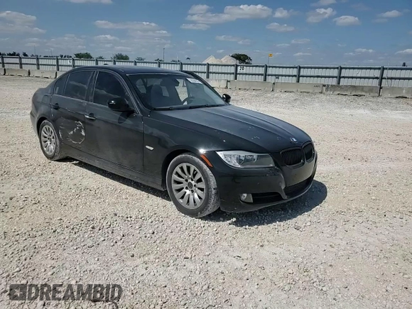 2009 BMW 3 Series 328i z VIN WBAPH73549E125586, wystawiony jako Copart lot #52594265 z przebiegiem 117 657 mil mil oraz Szkoda całkowita • Salvage title. Historia ofert i sprzedaży dostępna na DreamBid. Obrazek 10.
