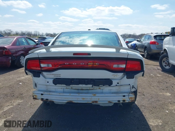 2013 Dodge Charger RT with VIN 2C3CDXDT2DH632082, listed as a IAAI auction lot 41925126 with 186,560 mi miles. Bid and sale history available at carsss.com. Image 17.