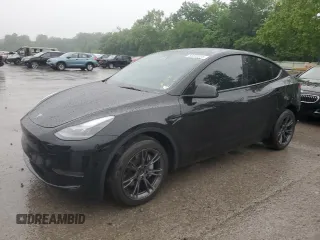 2024 Tesla Model Y с VIN 7SAYGDED9RF195941, выставлен на аукционе Copart как лот 58372205 с пробегом 12 289 миль миль и Списание • Salvage title. История ставок и продаж доступна на DreamBid. Изображение 1.
