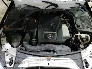 2018 Mercedes-Benz C 300 z VIN WDDWJ4KB8JF695992, wystawiony jako Copart lot #88536325 z przebiegiem 72 077 mil mil oraz Szkoda całkowita • Salvage title. Historia ofert i sprzedaży dostępna na DreamBid. Obrazek 13.