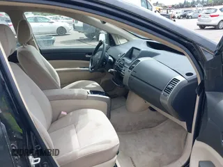 2004 Toyota Prius z VIN JTDKB20U440013681, wystawiony jako IAAI lot #42317573 z przebiegiem Nie podano mil oraz . Historia ofert i sprzedaży dostępna na DreamBid. Obrazek 5.