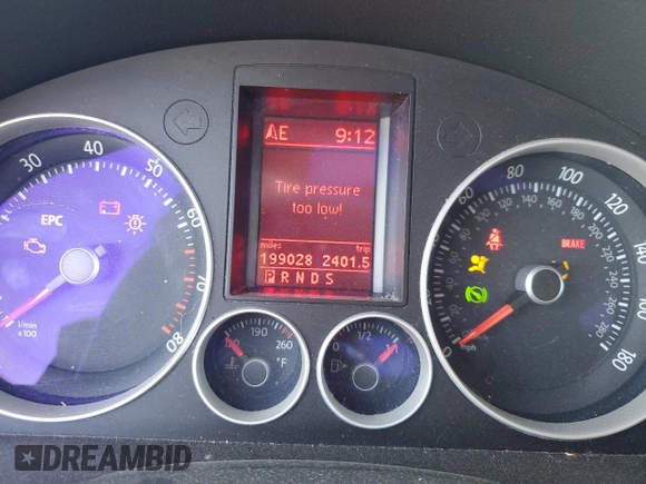 2008 Volkswagen Jetta GLI z VIN 3VWDJ71K48M179527, wystawiony jako Copart lot #71831124 z przebiegiem 199 028 mil mil oraz Szkoda całkowita • Salvage title. Historia ofert i sprzedaży dostępna na DreamBid. Obrazek 9.