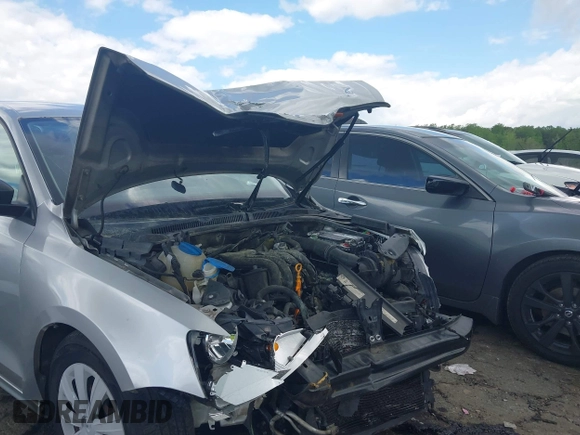 2013 Volkswagen Jetta S with VIN 3VW2K7AJ5DM355023, listed as a IAAI auction lot 42009198 with Not provided miles and . Bid and sale history available at DreamBid. Image 20.