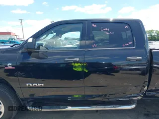 2019 Ram 2500 Tradesman with VIN 3C6UR5CL7KG552062, listed as a IAAI auction lot 42253889 with 56,067 mi miles and . Bid and sale history available at DreamBid. Image 14.