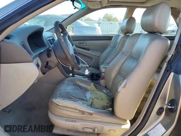 1997 Lexus ES 300 Luxury Sport Sdn with VIN JT8BF22GXV0055087, listed as a Copart auction lot 83823814 with 208,967 mi miles and Salvage Title. Bid and sale history available at carsss.com. Image 7.